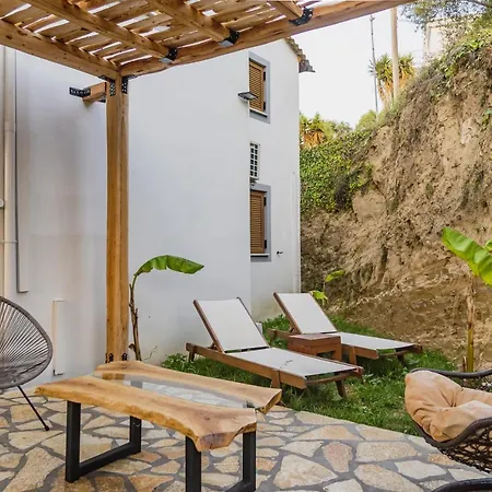 Philippos Semesterbostad