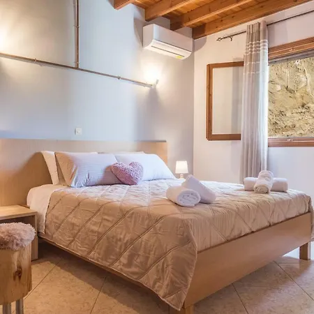 Philippos Semesterbostad Vitaládes